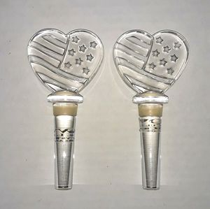 ❤❤❤️ 4 for $20  Chrystal wine stoppers  set of 2